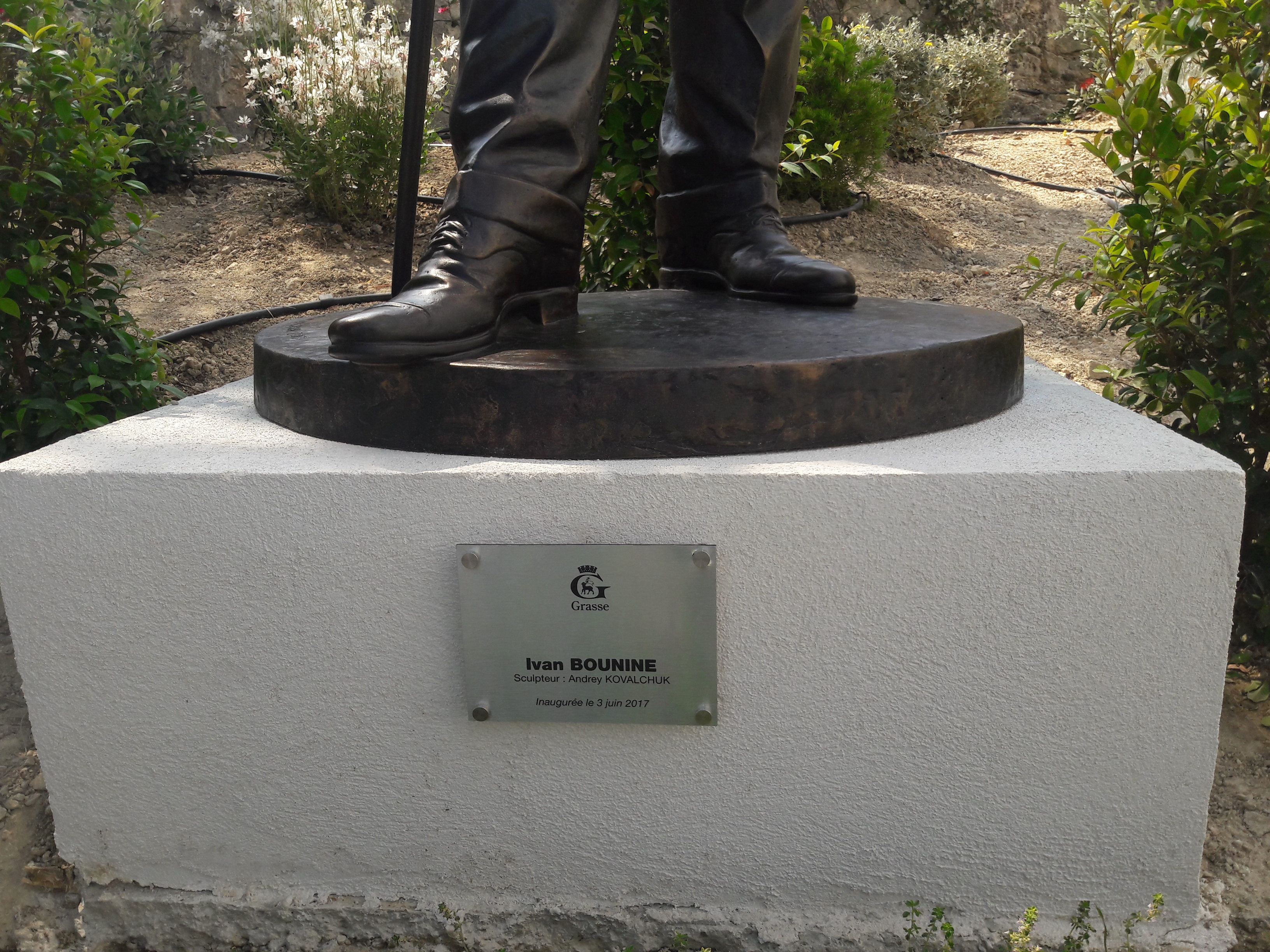 la statue d'Ivan Bounine Interprétation Ivan Bounine